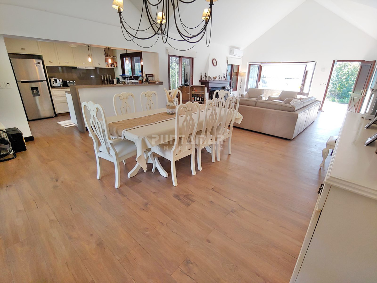 Casa ID.213161 - Hermosa residencia en Rincon del Indio