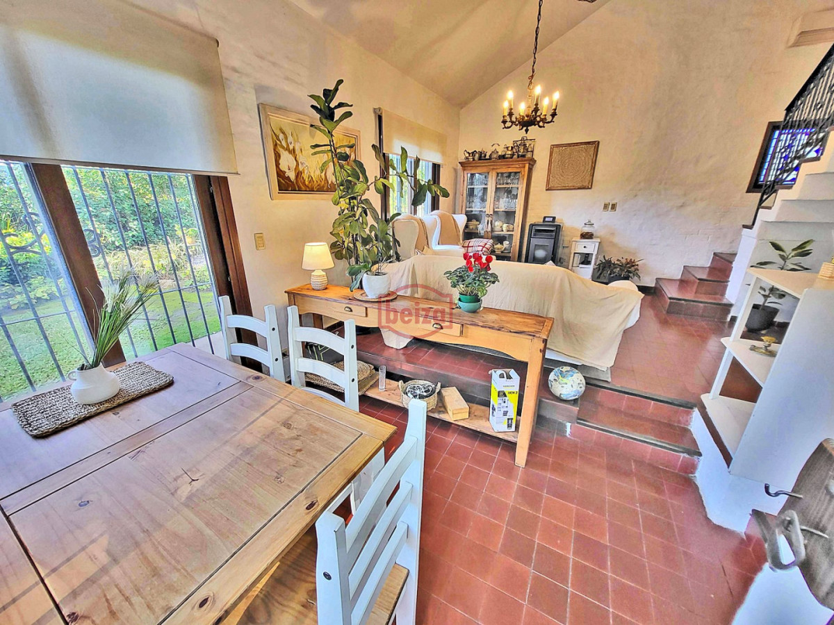 Casa ID.167242/Mansa.-Casa-3-Dormitorios-con-Apartamento-de-huéspedes.-Piscina. - Espectacular casa en Pinares para vivirla todo el año!
