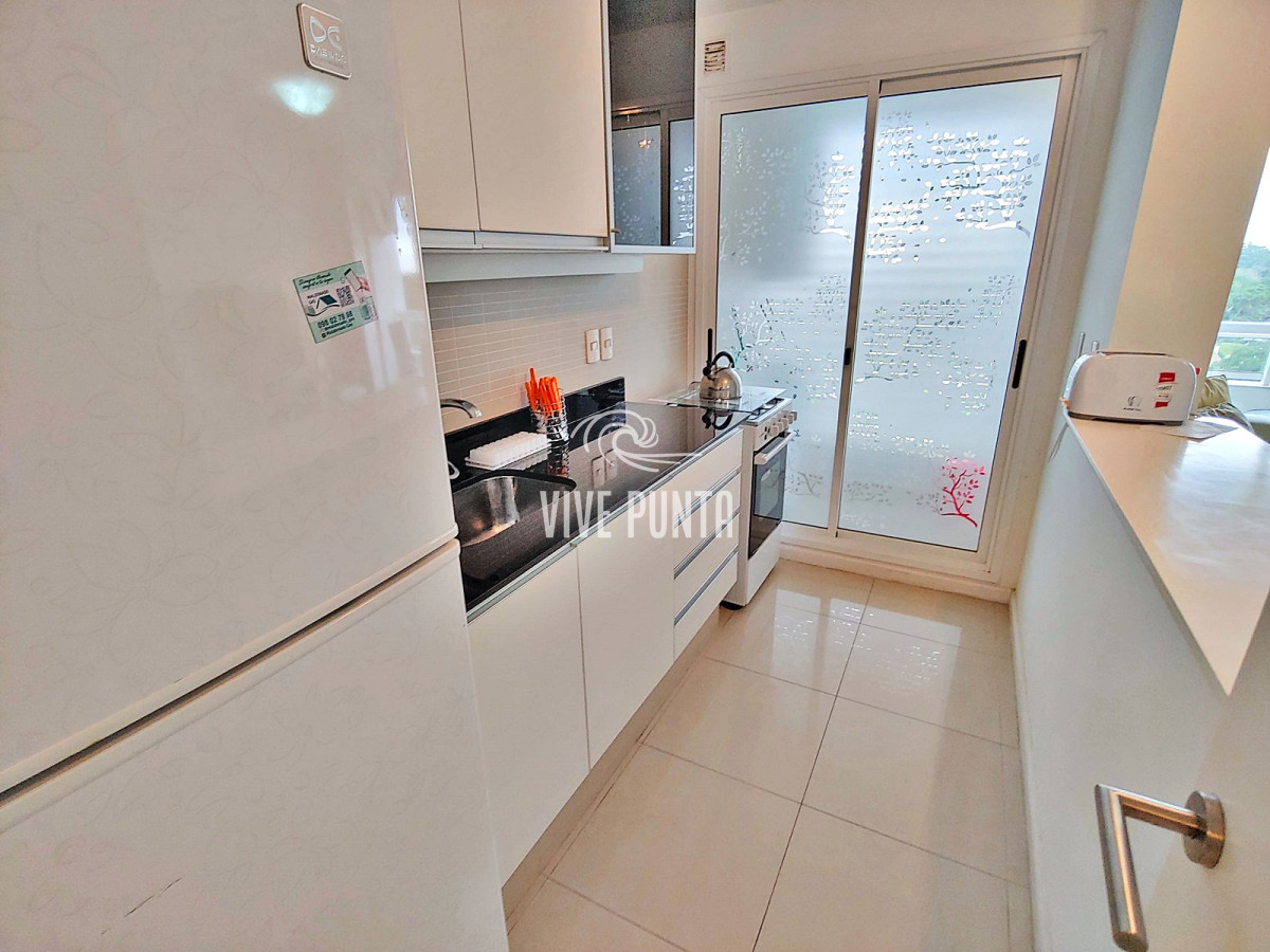 Apartamento ID.719 - Venta - Apartamento de 2 dormitorios en Torre de Categoría