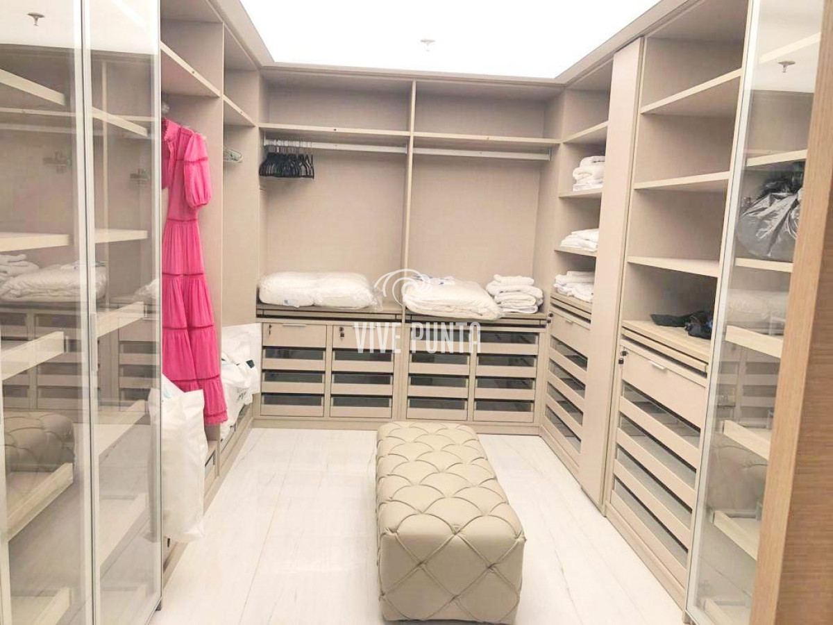 Apartamento ID.897 - Espectacular! Apartamento unificado en Fendi Chateau Punta del Este - VENTA