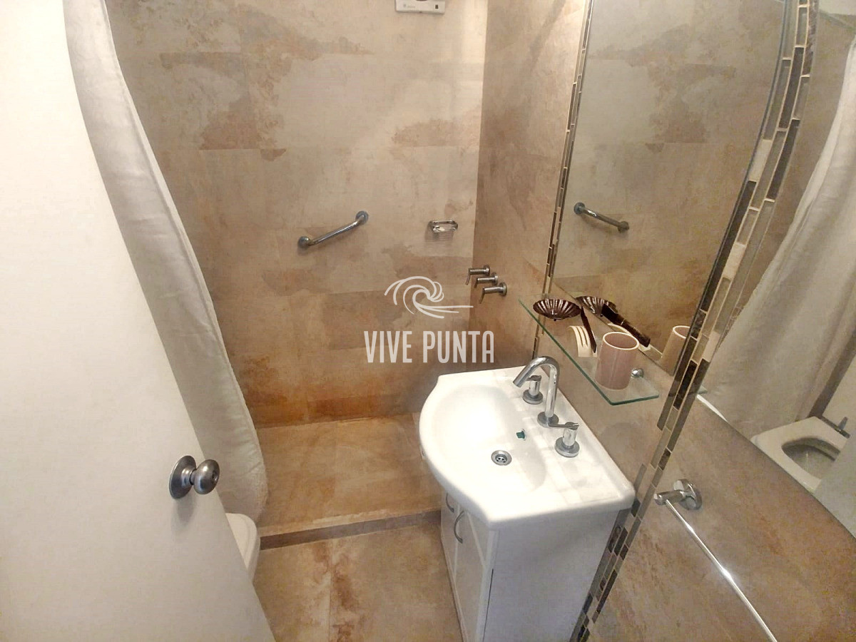 Apartamento ID.783 - VENTA - PUNTA DEL ESTE - Apartamento de 1 dormitorio reciclado
