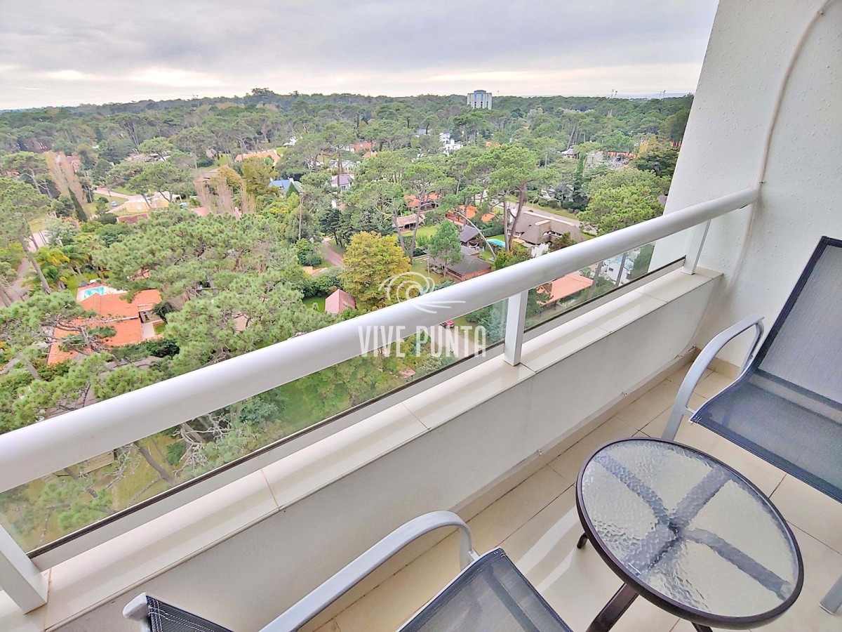 Apartamento ID.719 - Venta - Apartamento de 2 dormitorios en Torre de Categoría