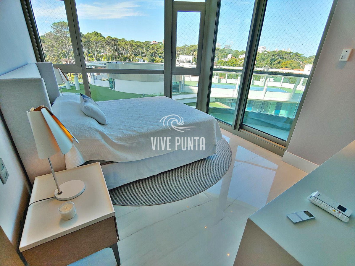 Apartamento ID.897 - Espectacular! Apartamento unificado en Fendi Chateau Punta del Este - VENTA