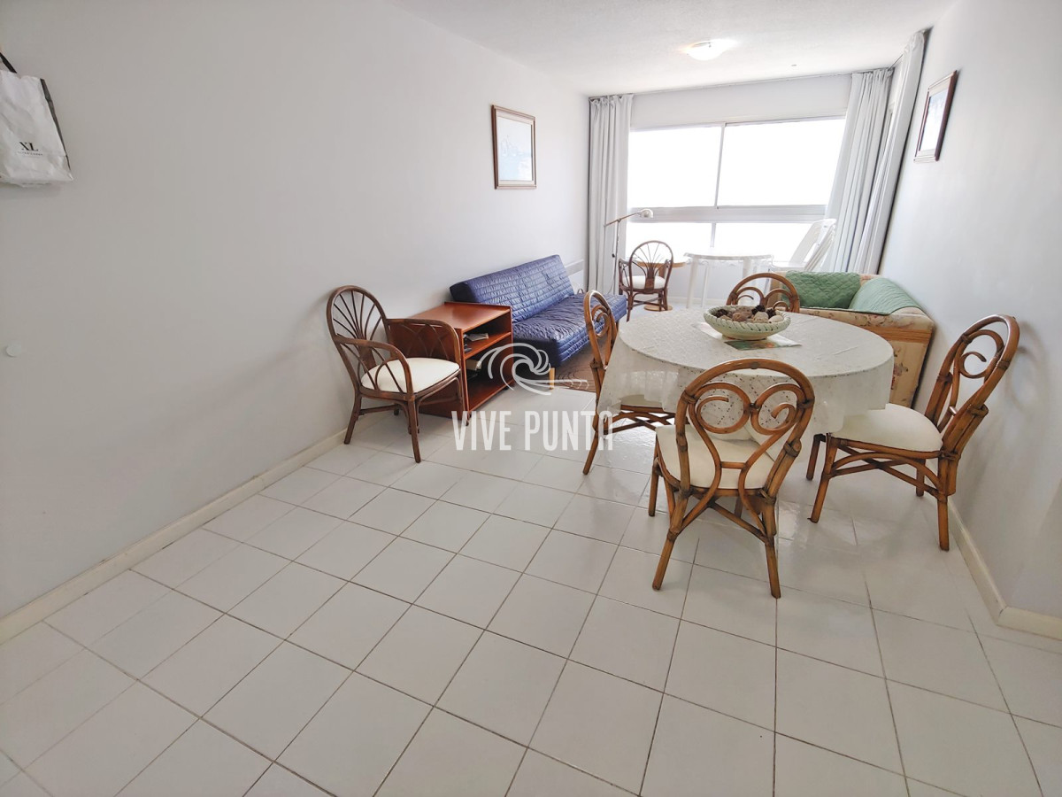 Apartamento ID.717 - Apartmento en venta - 1 dormitorio y medio - Playa Mansa