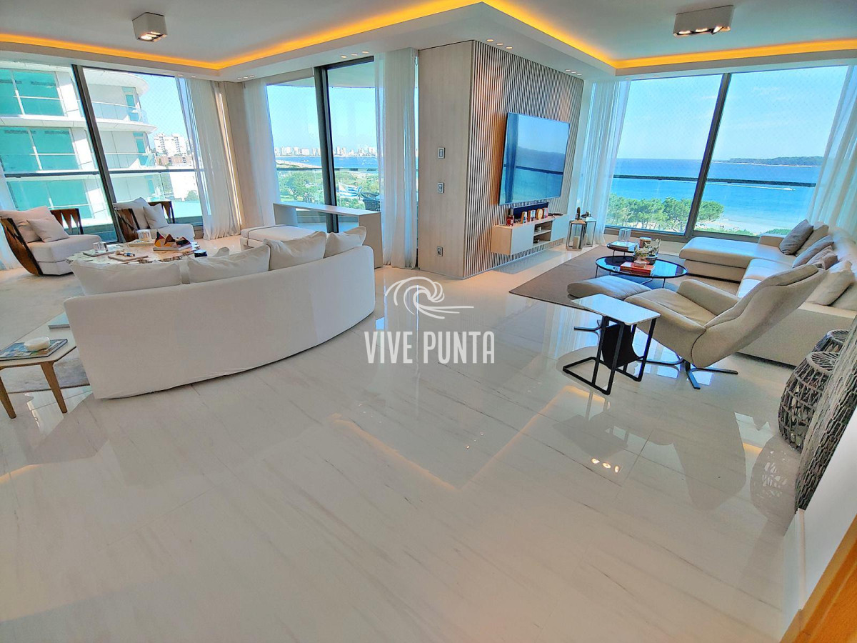 Apartamento ID.897 - Espectacular! Apartamento unificado en Fendi Chateau Punta del Este - VENTA