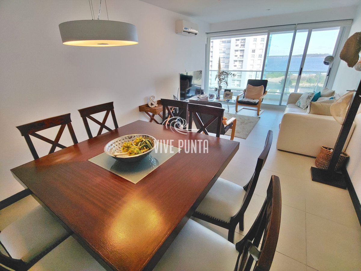 Apartamento ID.714 - Apartamento en VEnta Playa Mansa - Gran vista al mar - 2 dormitorios