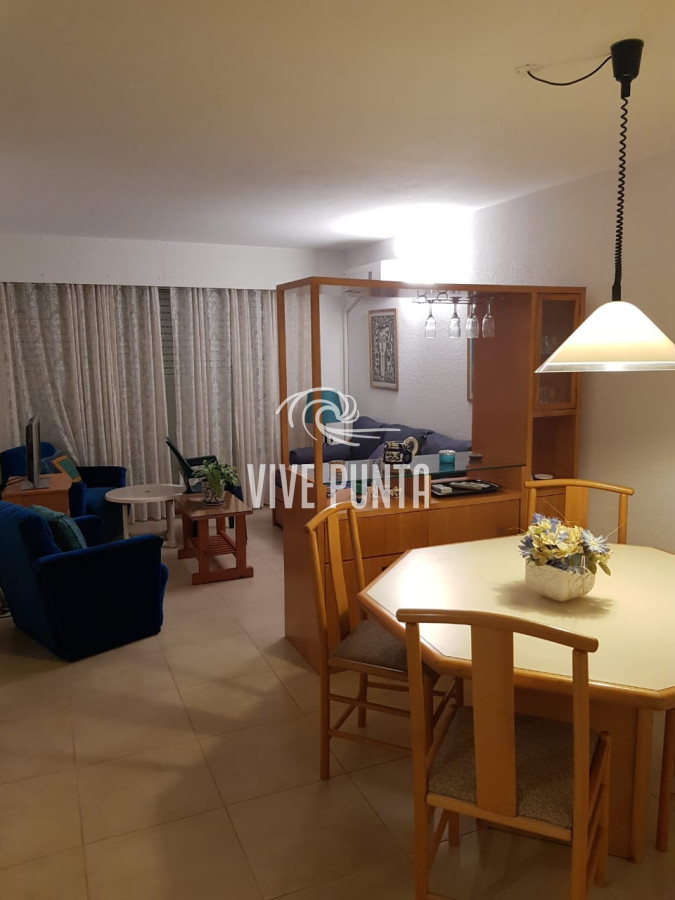 Apartamento ID.783 - VENTA - PUNTA DEL ESTE - Apartamento de 1 dormitorio reciclado