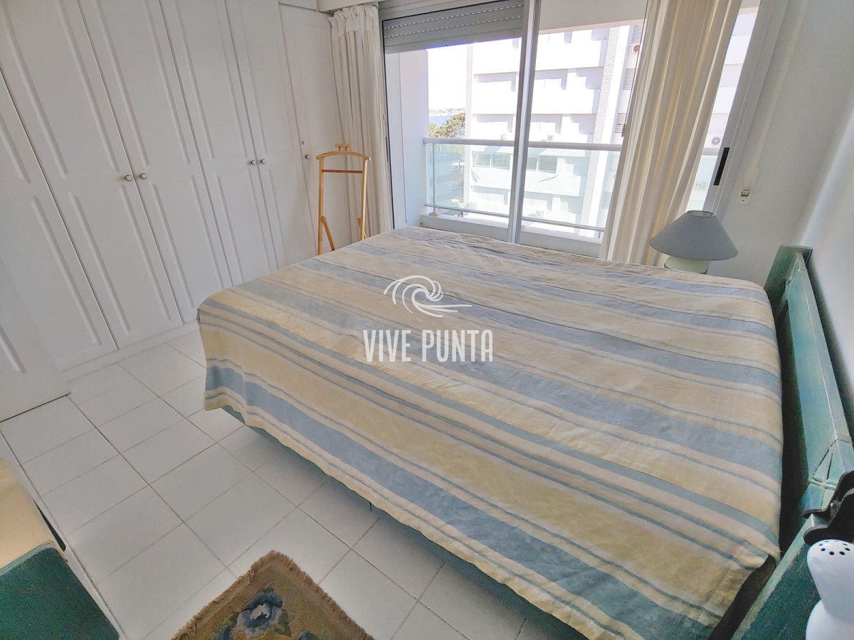 Apartamento ID.717 - Apartmento en venta - 1 dormitorio y medio - Playa Mansa