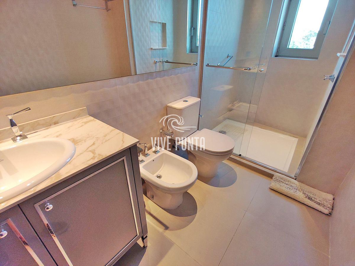 Apartamento ID.897 - Espectacular! Apartamento unificado en Fendi Chateau Punta del Este - VENTA