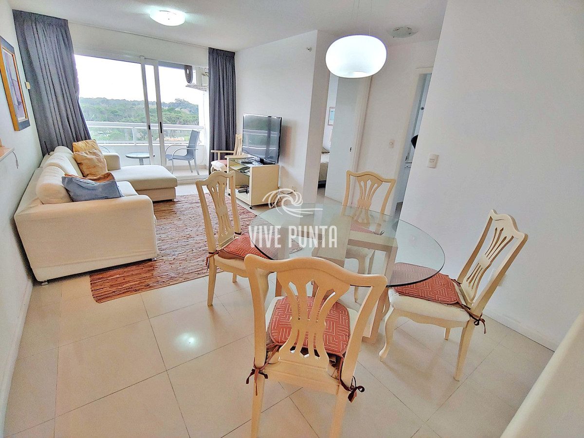 Apartamento ID.719 - Venta - Apartamento de 2 dormitorios en Torre de Categoría