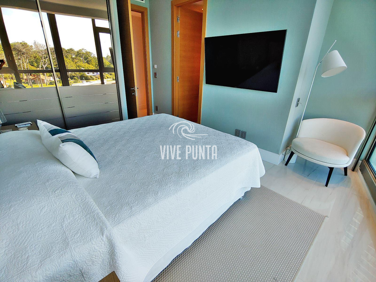 Apartamento ID.897 - Espectacular! Apartamento unificado en Fendi Chateau Punta del Este - VENTA