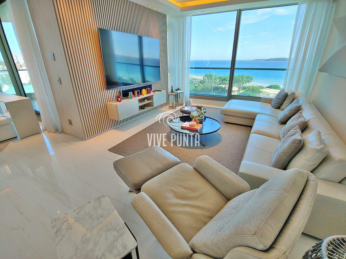 Apartamento ID.897 - Espectacular! Apartamento unificado en Fendi Chateau Punta del Este - VENTA
