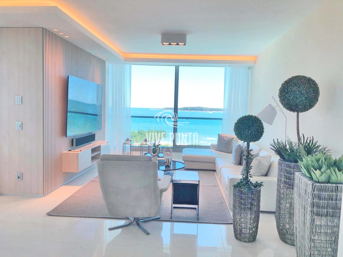 Apartamento ID.897 - Espectacular! Apartamento unificado en Fendi Chateau Punta del Este - VENTA