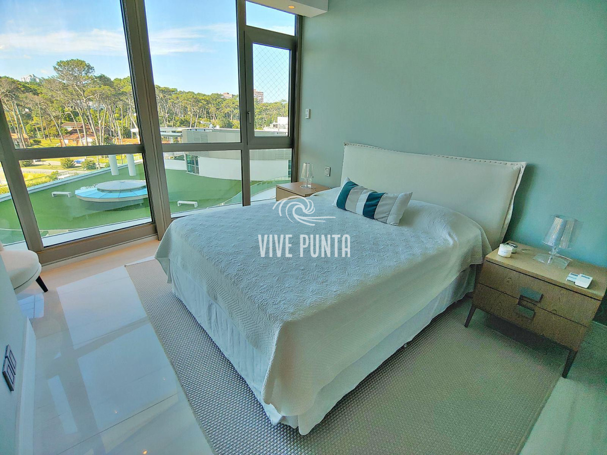 Apartamento ID.897 - Espectacular! Apartamento unificado en Fendi Chateau Punta del Este - VENTA