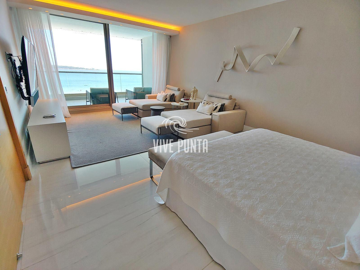 Apartamento ID.897 - Espectacular! Apartamento unificado en Fendi Chateau Punta del Este - VENTA