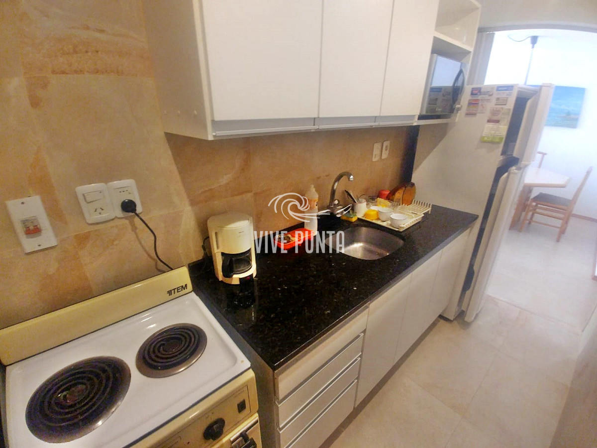 Apartamento ID.783 - VENTA - PUNTA DEL ESTE - Apartamento de 1 dormitorio reciclado