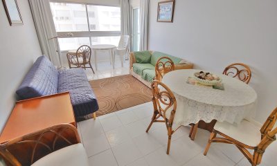 Apartmento en venta - 1 dormitorio y medio - Playa Mansa