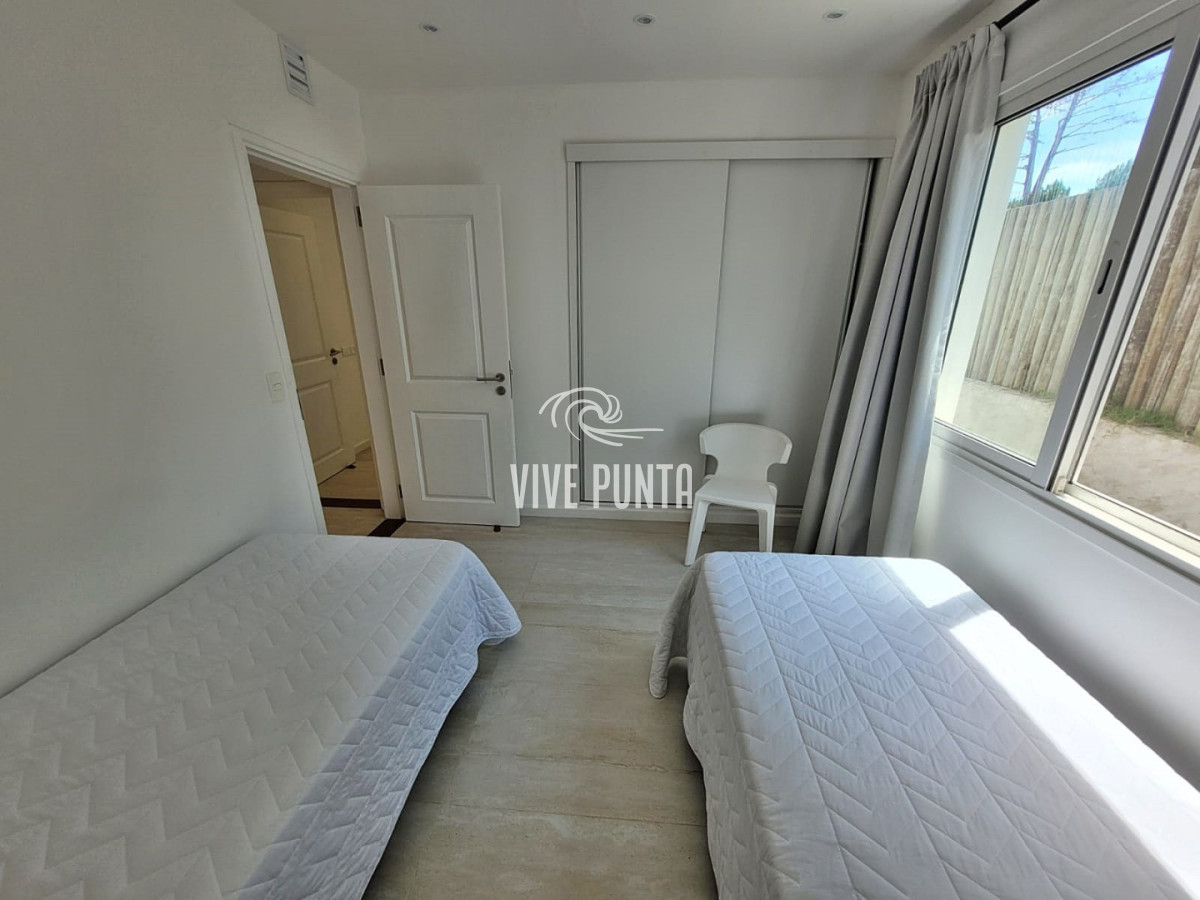 Casa ID.1193 - Muy buena ubicacion en el corazon de La Barra!