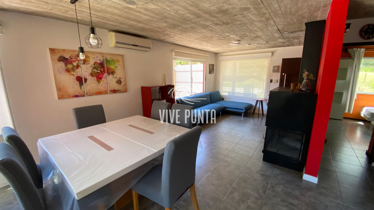 Casa ID.1153 - Muy buena opcion en La Barra!