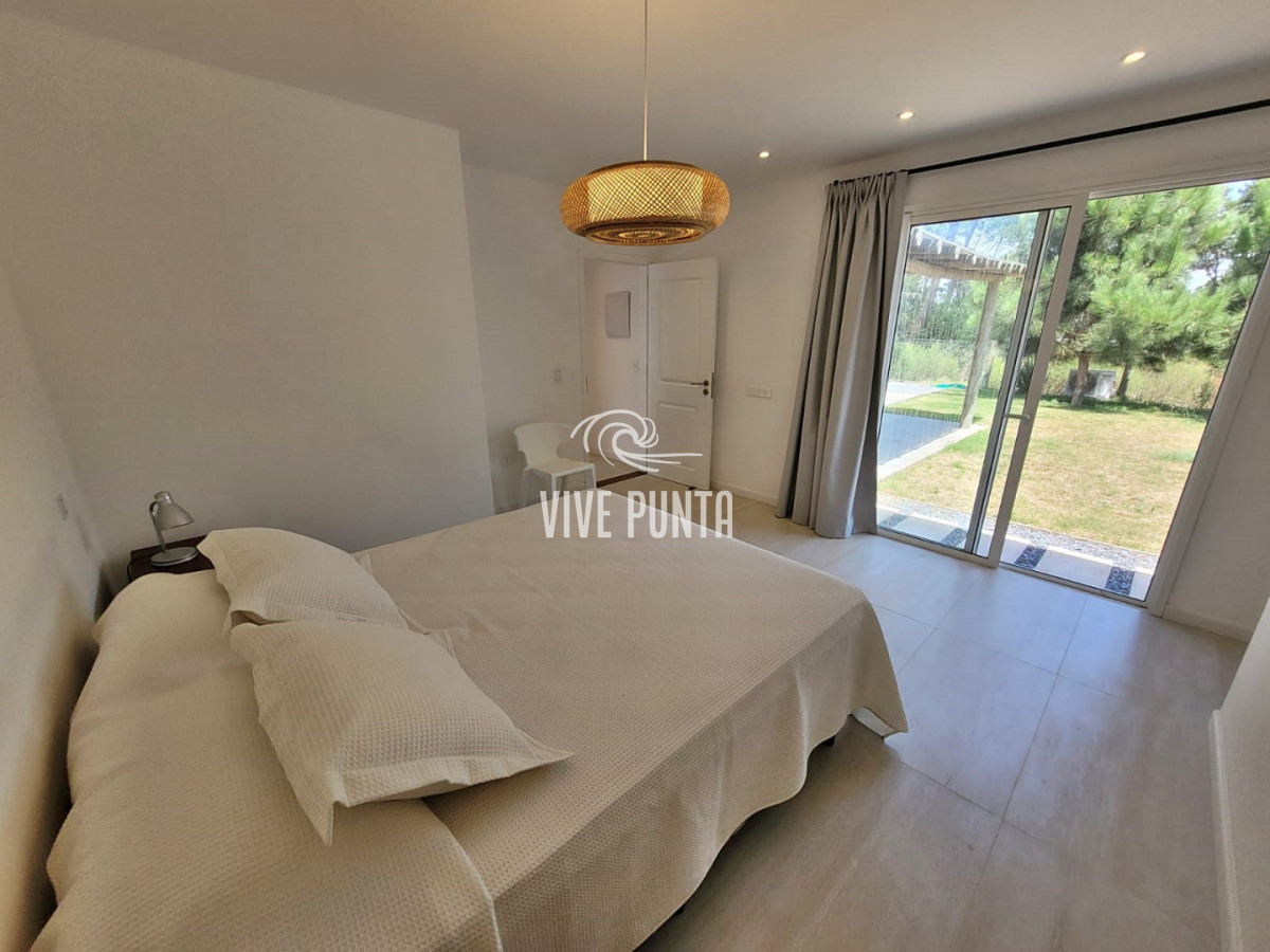 Casa ID.1193 - Muy buena ubicacion en el corazon de La Barra!