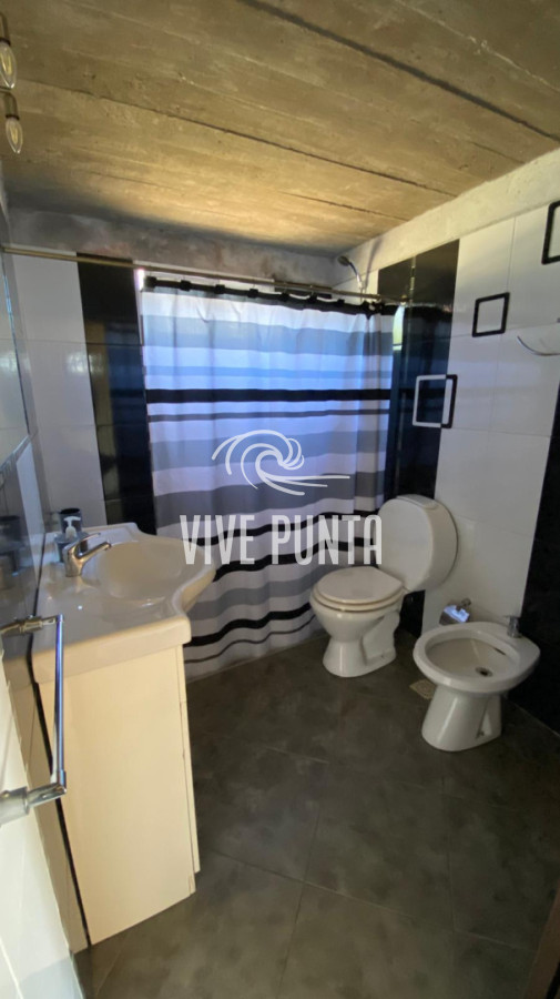 Casa ID.1153 - Muy buena opcion en La Barra!