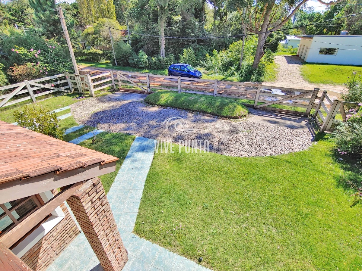 Casa ID.644 - Casa en alquiler anual - Punta del Este