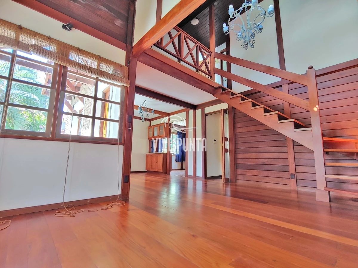 Casa ID.644 - Casa en alquiler anual - Punta del Este
