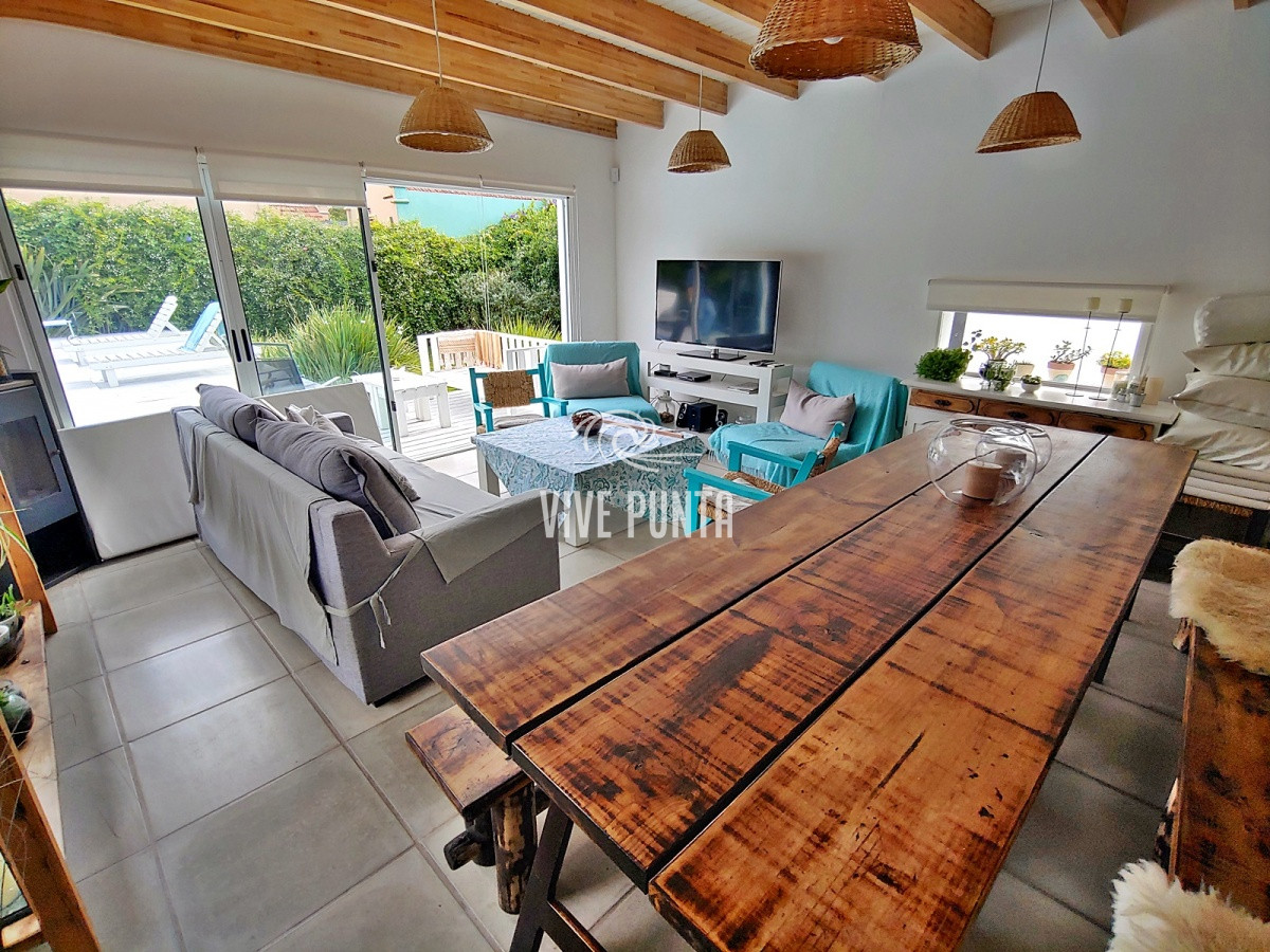 Casa ID.1045 - Espectacular casa en Pinares para disfrutar el verano