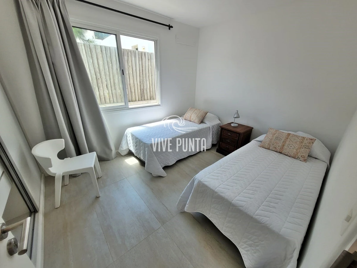 Casa ID.1193 - Muy buena ubicacion en el corazon de La Barra!