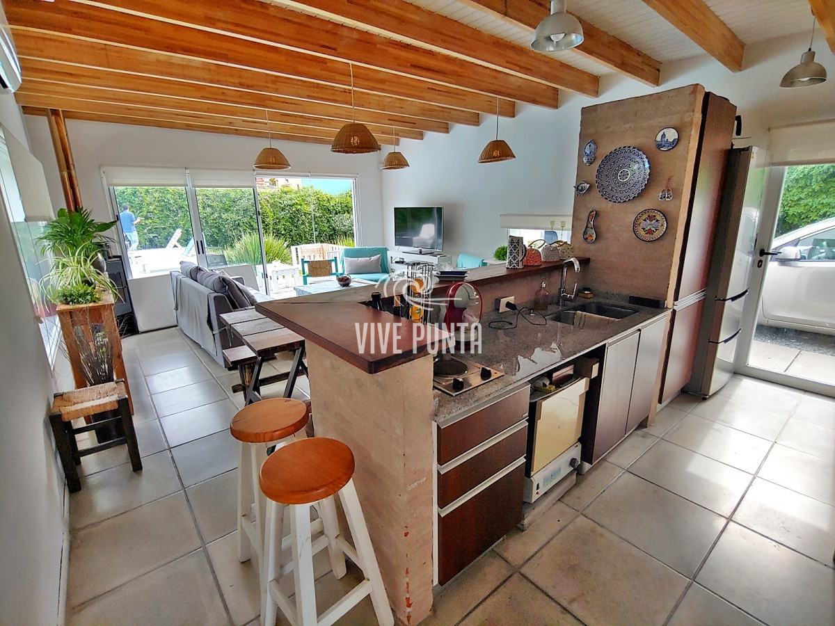 Casa ID.1045 - Espectacular casa en Pinares para disfrutar el verano