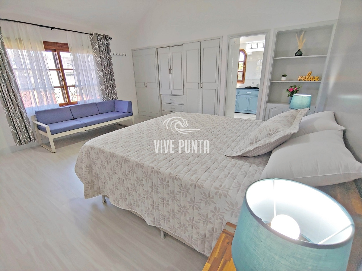 Casa ID.552 - Alquiler de temporada - Espectacular residencia a pasos de Playa Mansa