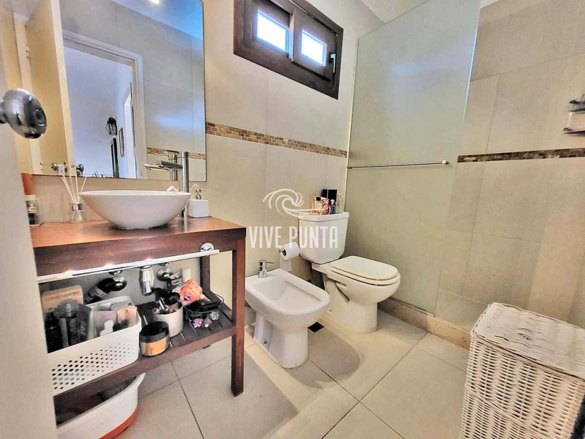Casa ID.1045 - Espectacular casa en Pinares para vivirla todo el año!