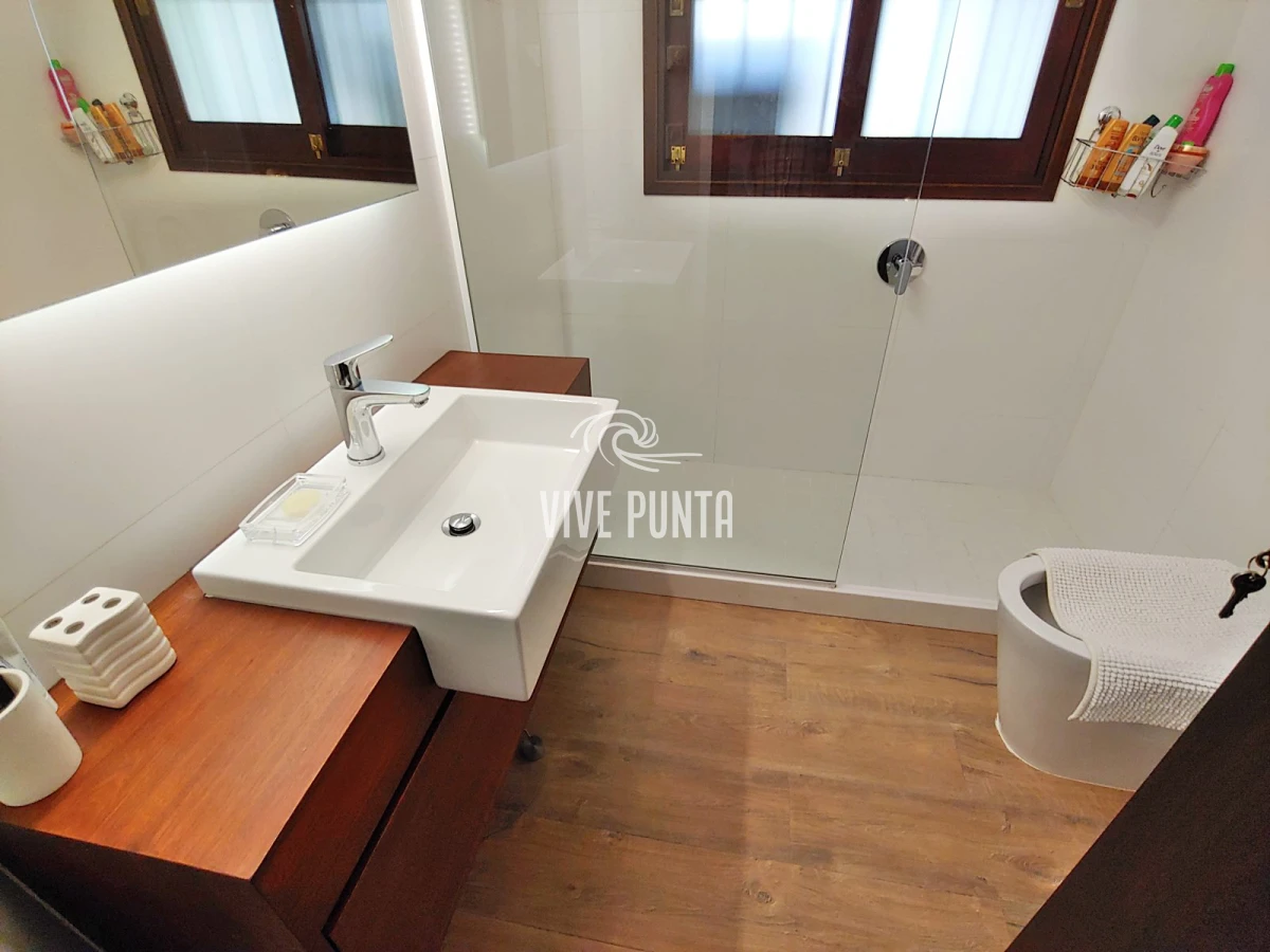 Casa ID.21 - Hermosa residencia en Rincon del Indio