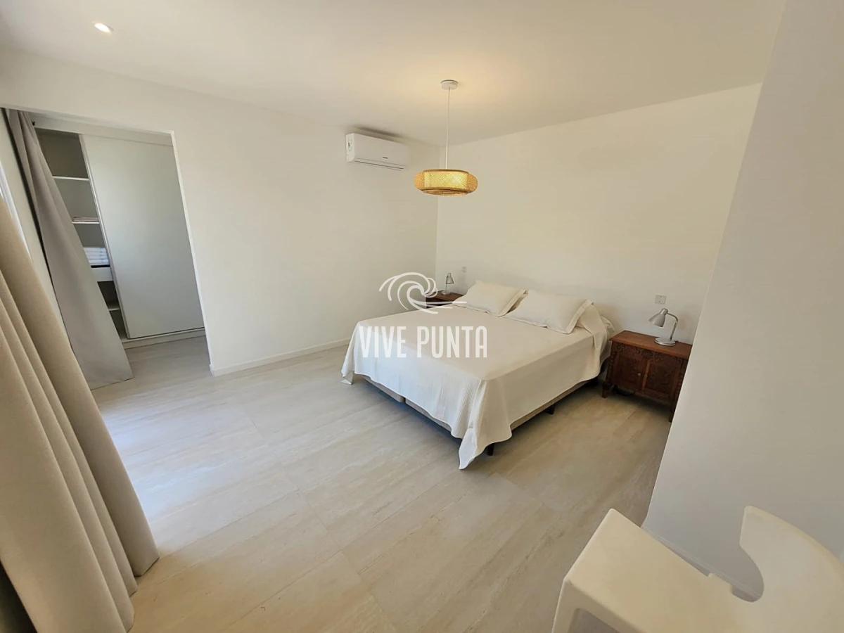 Casa ID.1193 - Muy buena ubicacion en el corazon de La Barra!