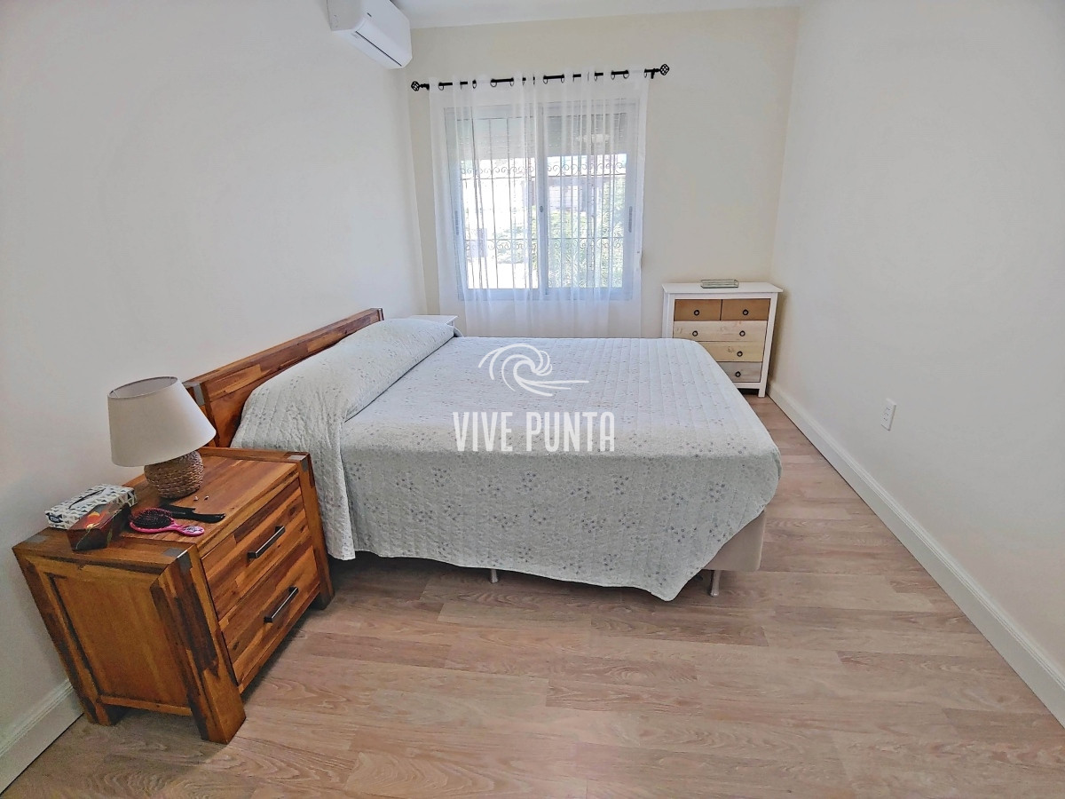 Casa ID.552 - Alquiler de temporada - Espectacular residencia a pasos de Playa Mansa