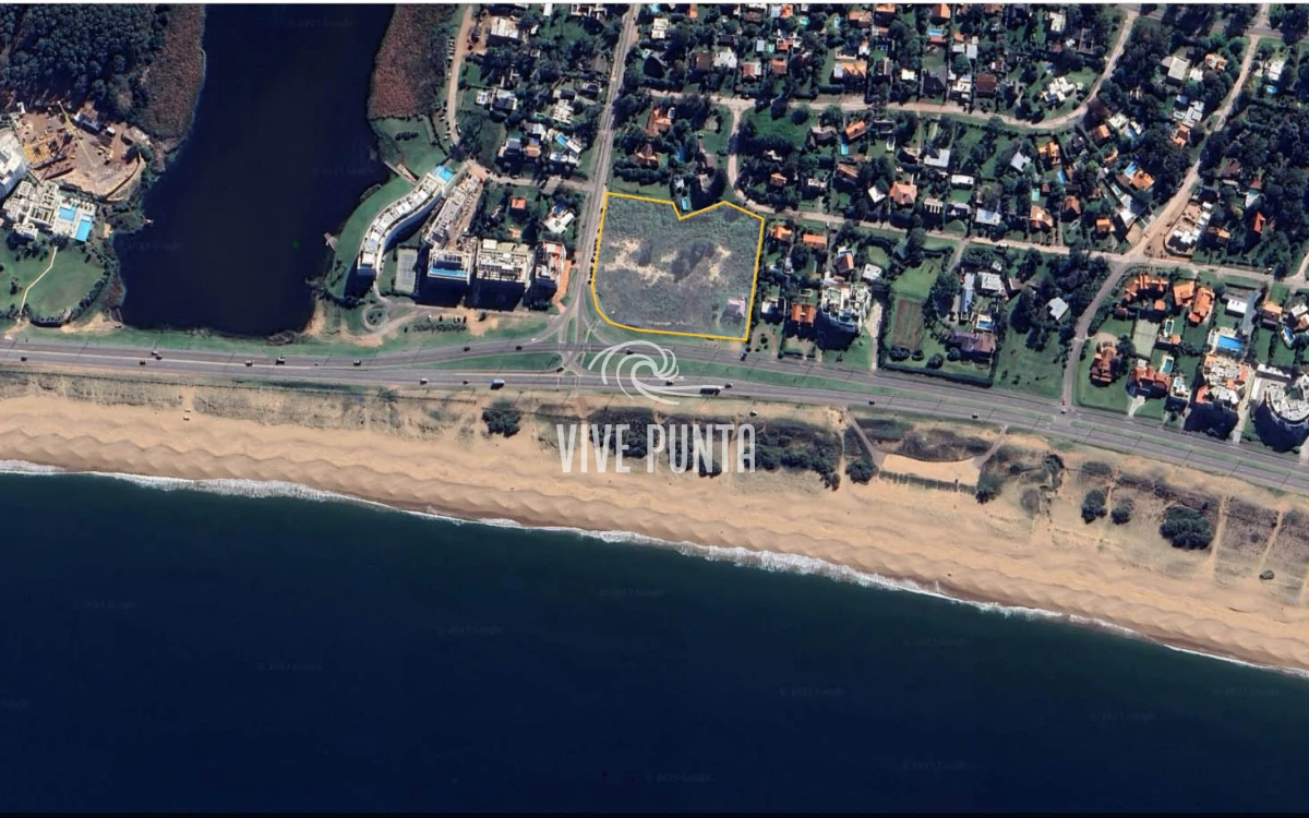 Terreno ID.384 - Espectacular Tierra para Desarrollo en Playa Mansa