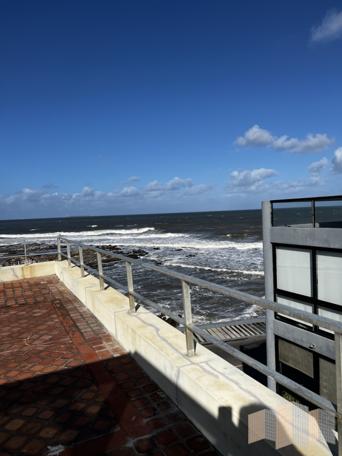 Apartamento ID.3346 - FRENTE AL MAR Y CON EXCELENTE VISTA 