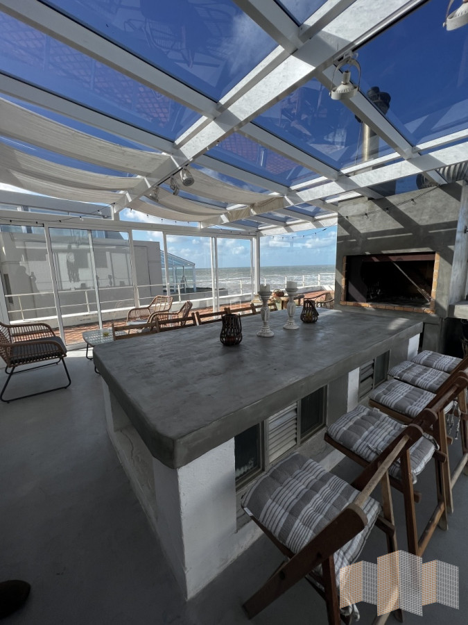 Apartamento ID.3346 - FRENTE AL MAR Y CON EXCELENTE VISTA 