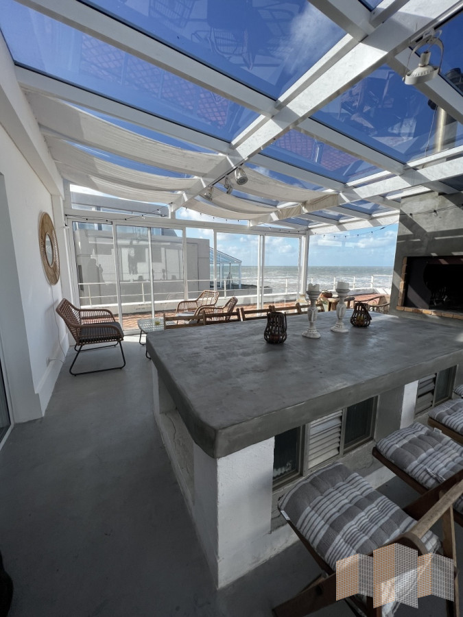 Apartamento ID.3346 - FRENTE AL MAR Y CON EXCELENTE VISTA 