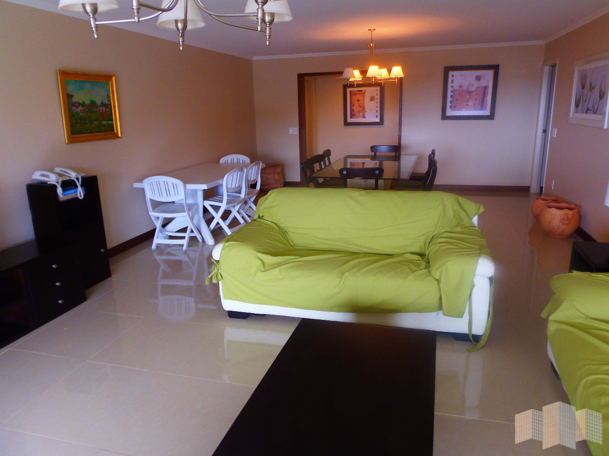 Apartamento ID.1200 - PRIMERA LINEA AL MAR
