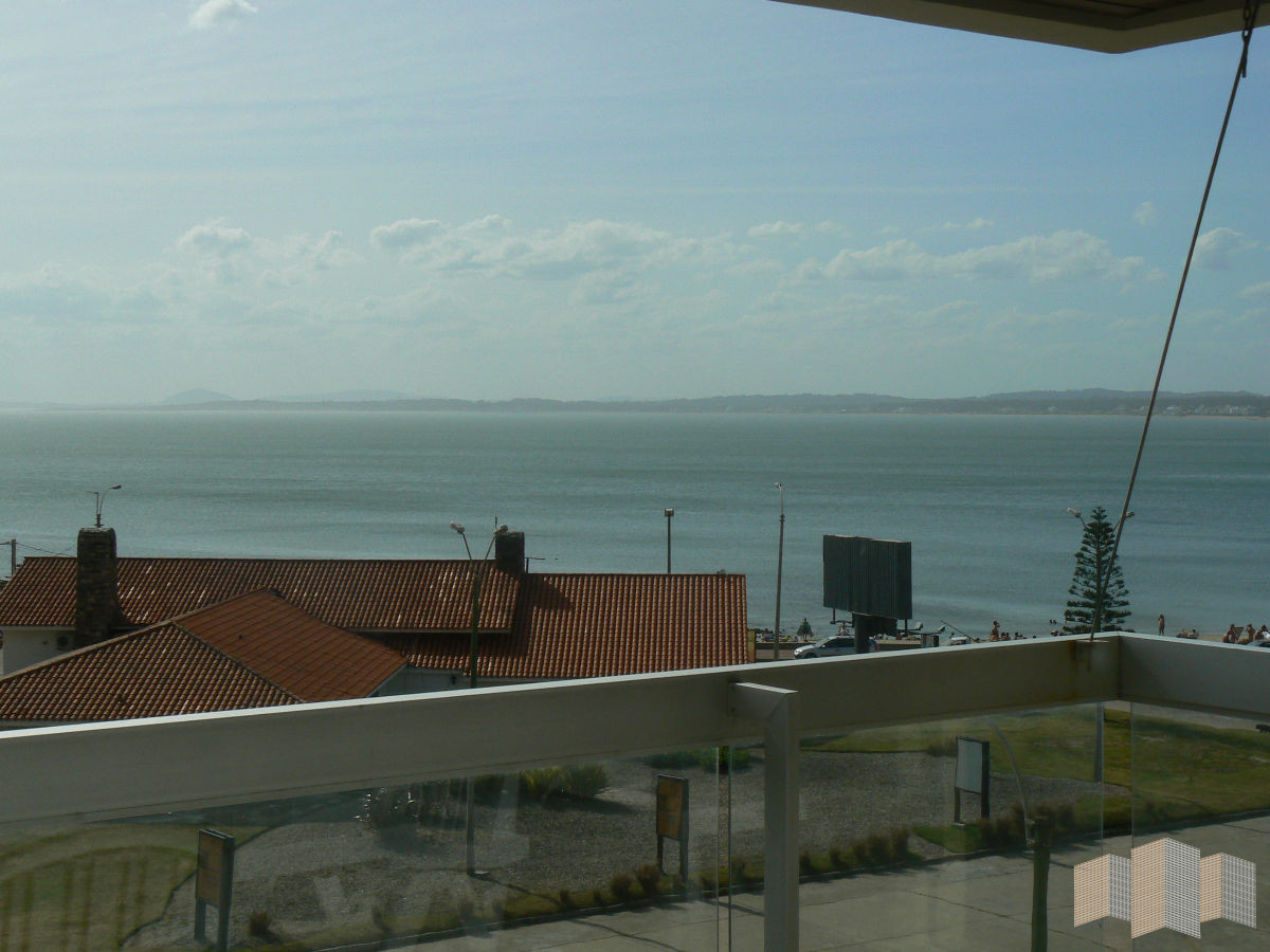 Apartamento ID.1200 - PRIMERA LINEA AL MAR