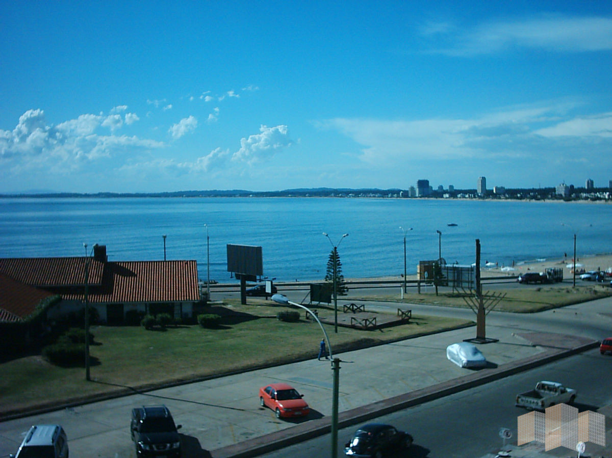 Apartamento ID.1200 - PRIMERA LINEA AL MAR