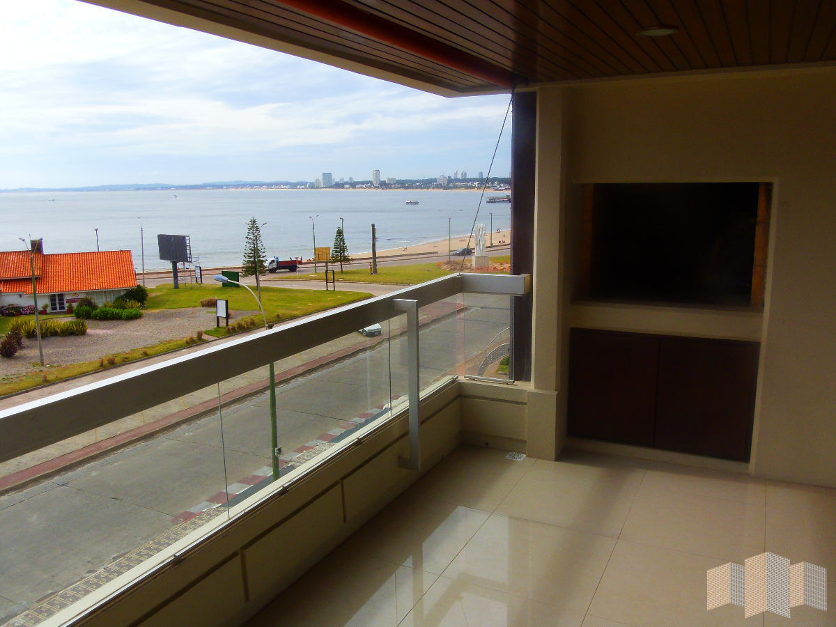 Apartamento ID.1200 - PRIMERA LINEA AL MAR