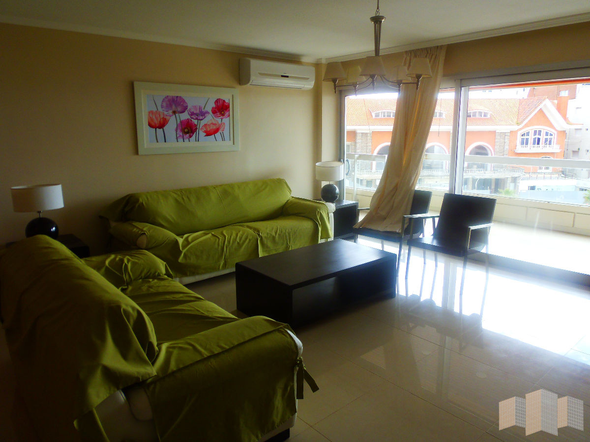 Apartamento ID.1200 - PRIMERA LINEA AL MAR