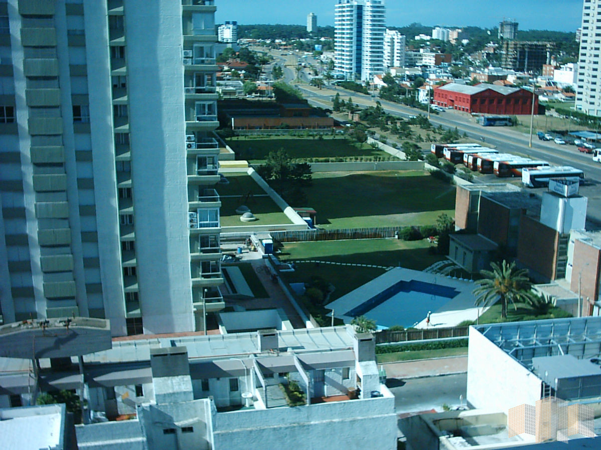Apartamento ID.1220 - Apartamento en Punta del Este, Península