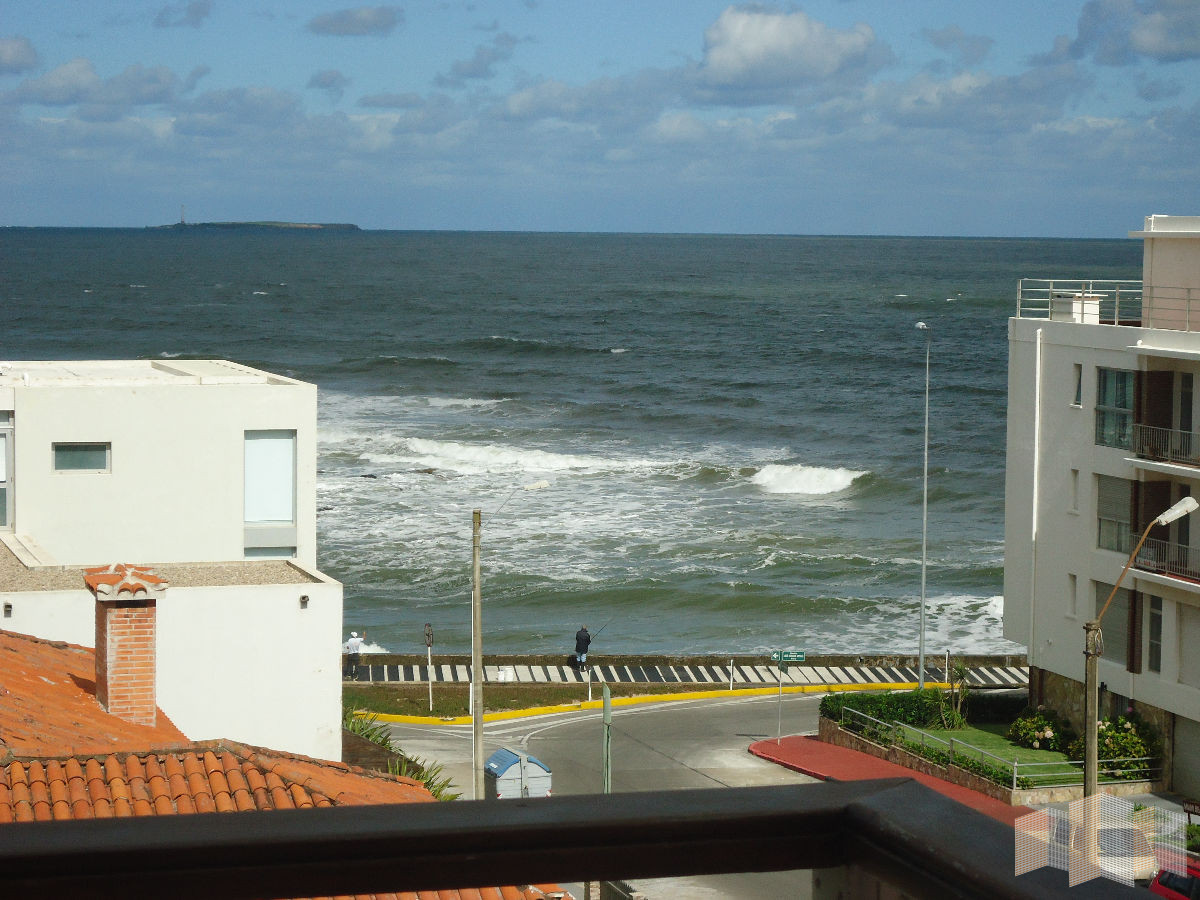 Apartamento ID.1293 - ESTRATEGICAMENTE UBICADO 