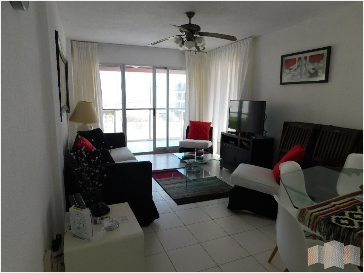 Apartamento ID.1429 - A METROS DE LA PLAYA