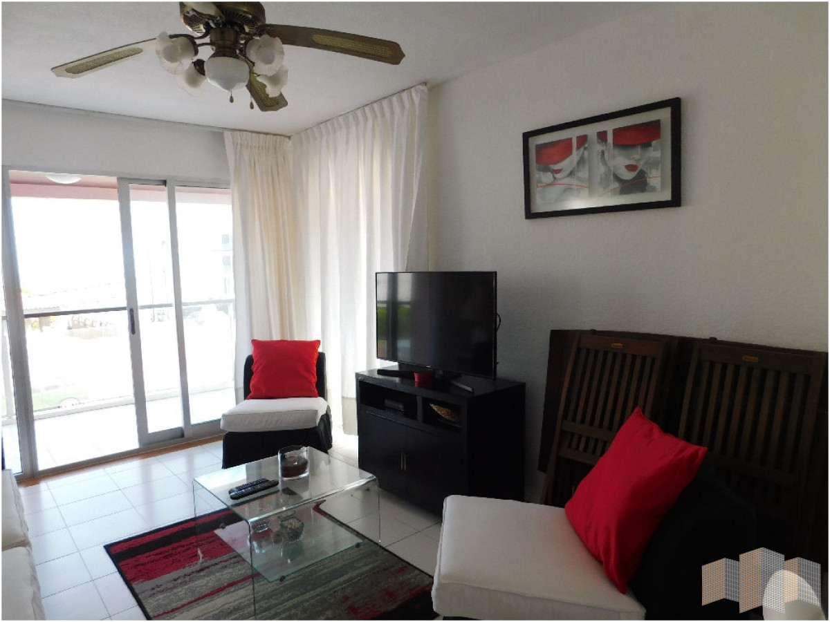 Apartamento ID.1429 - A METROS DE LA PLAYA