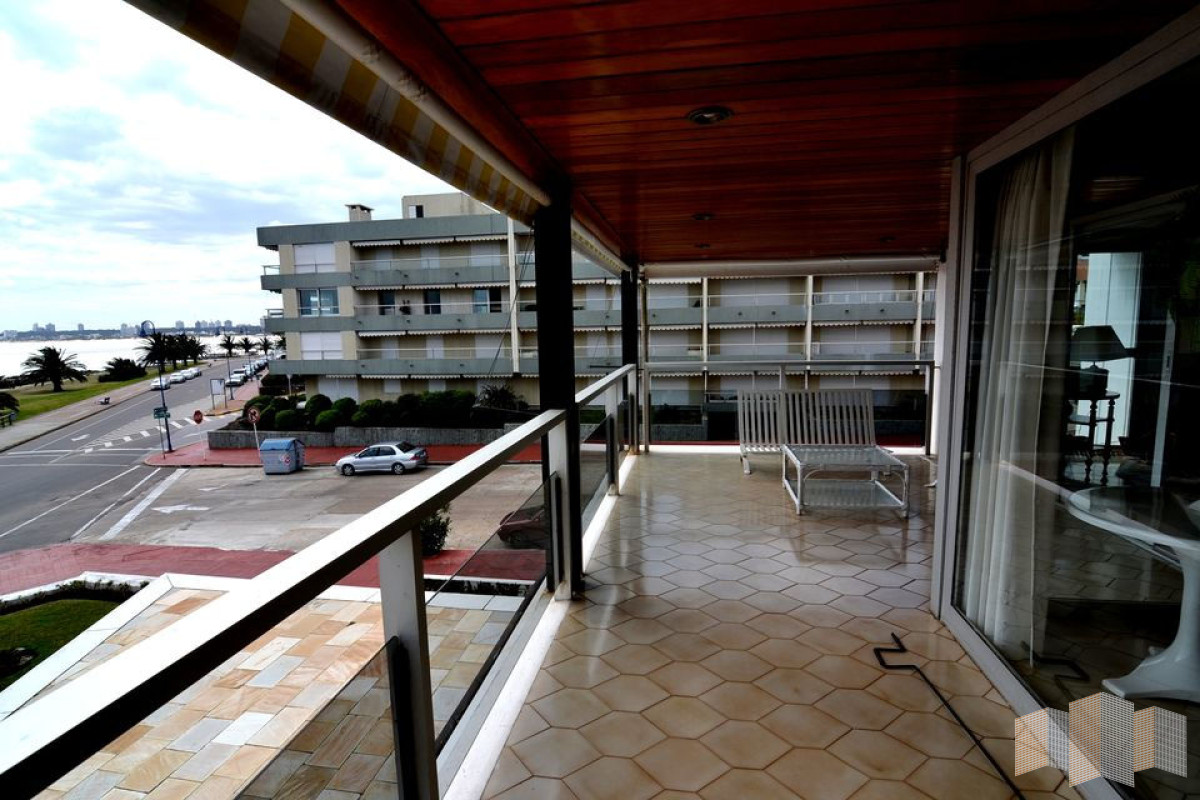 Apartamento ID.1485 - Apartamento en Punta del Este, Península