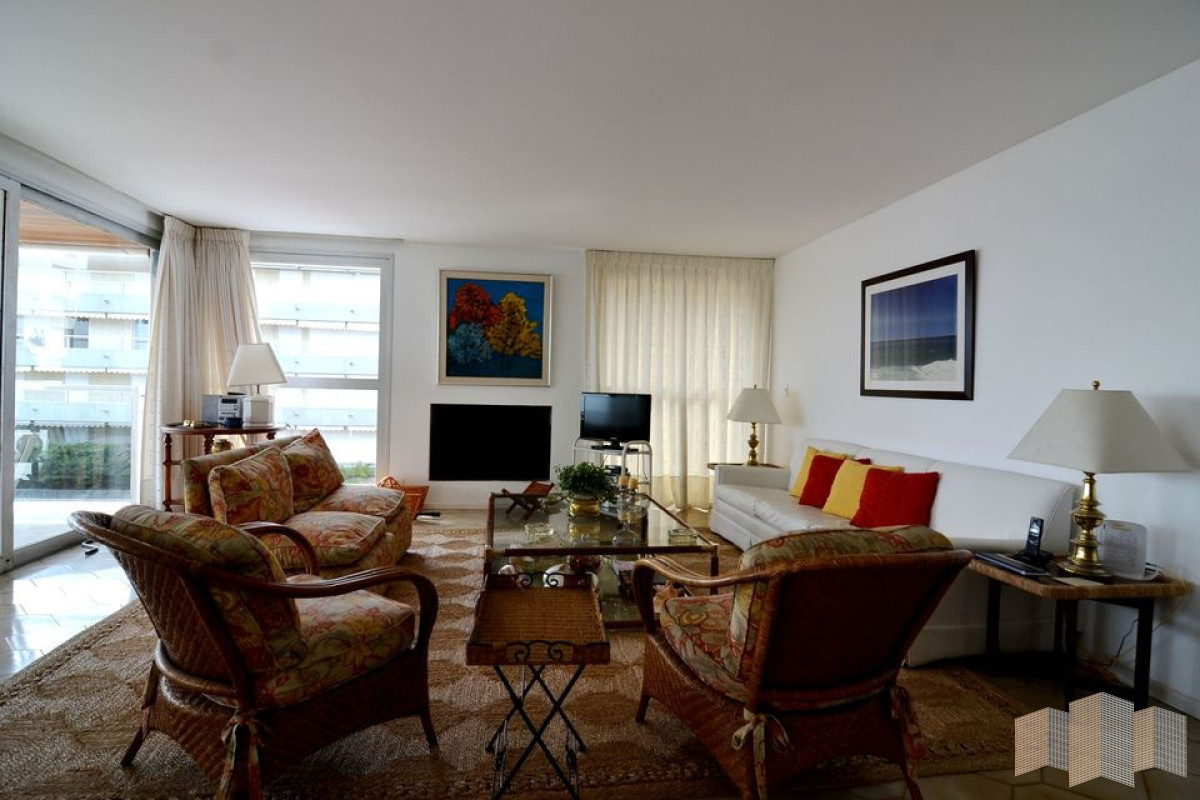 Apartamento ID.1485 - Apartamento en Punta del Este, Península